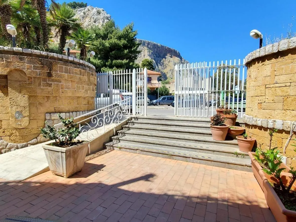 Ashur 163 - Mondello Palermo Apartment